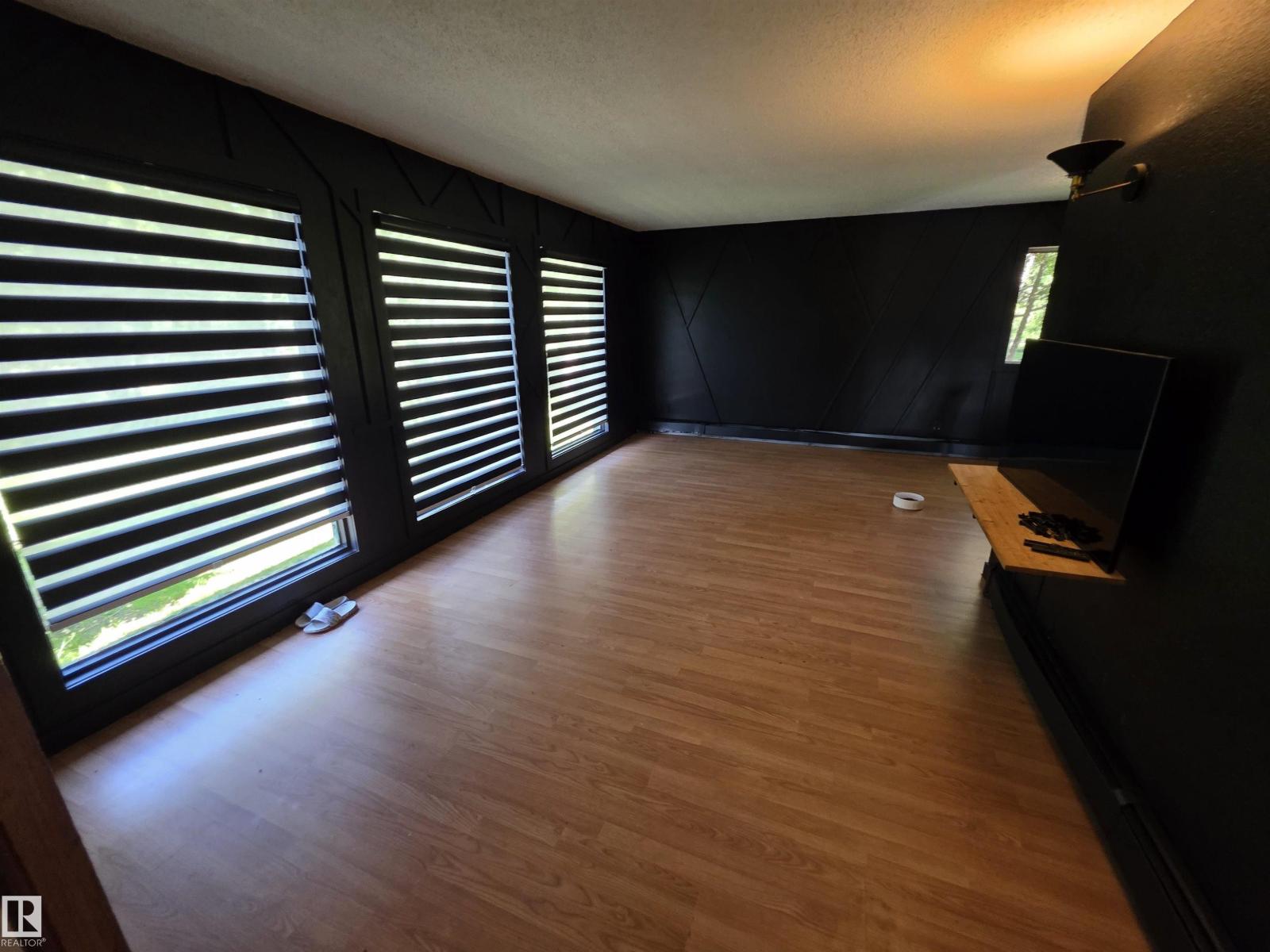 33 27317 TWP RD 522 photo 5