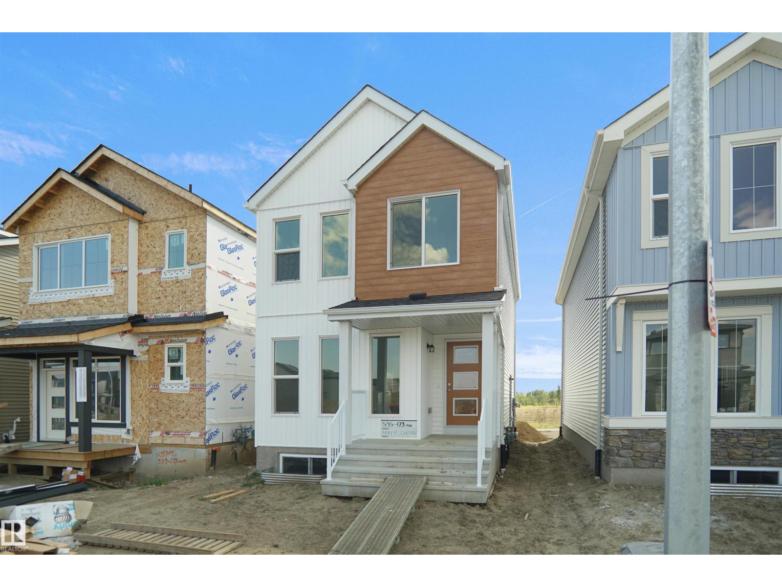 583 177 AV NE