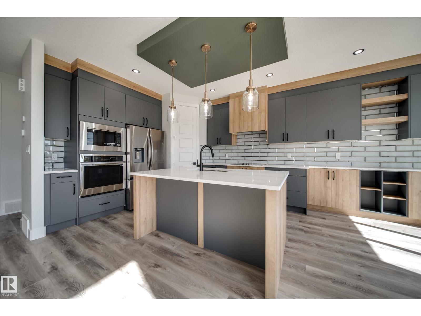 8515 183 AV NW