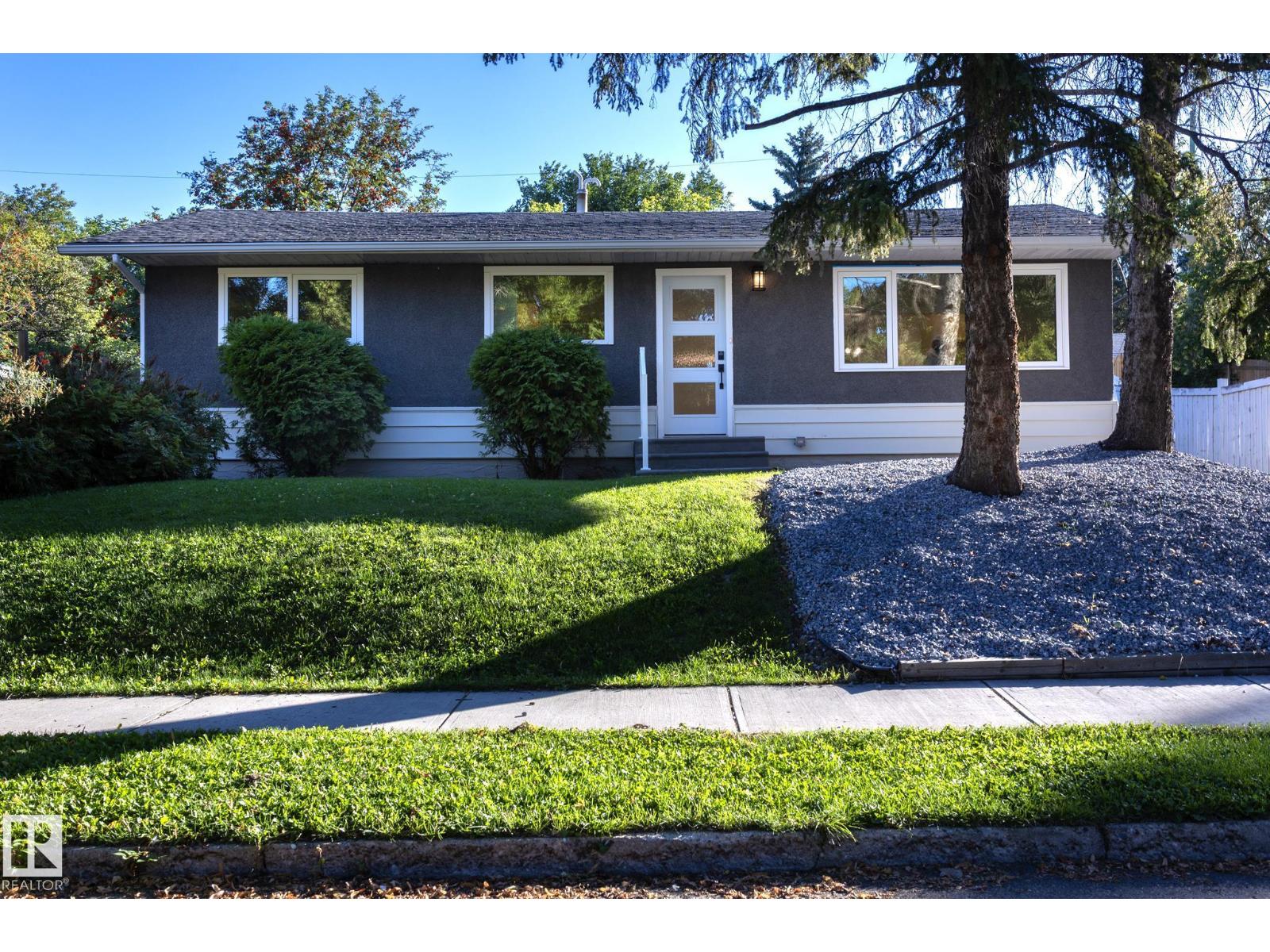 21 SHERIDAN DR