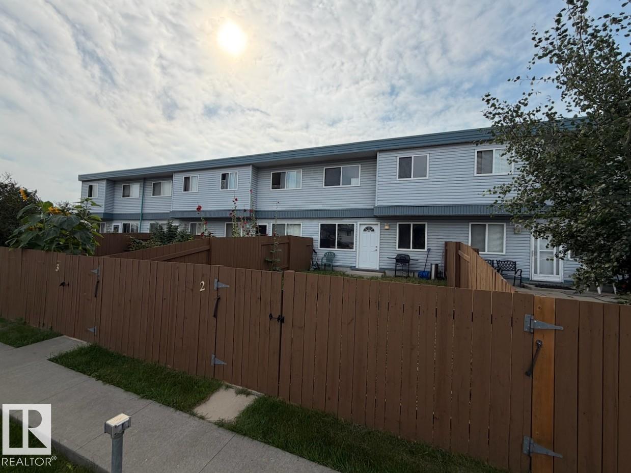 #2 18315 89 AV NW