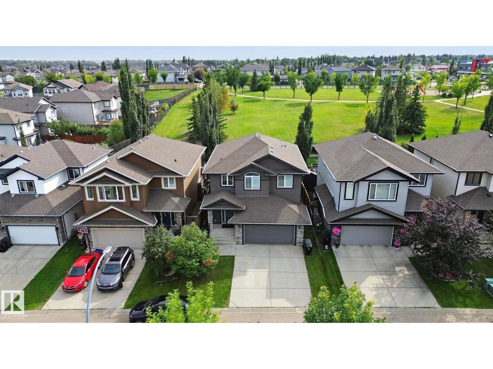 51 VIVIAN WY