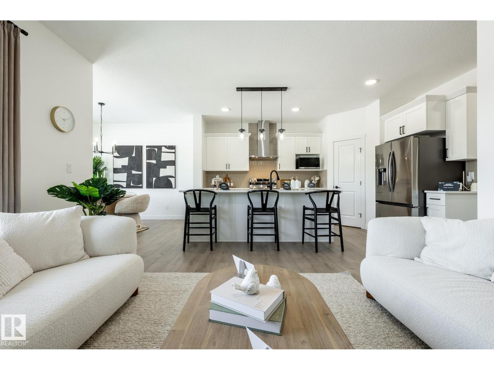 20819 40 AV NW