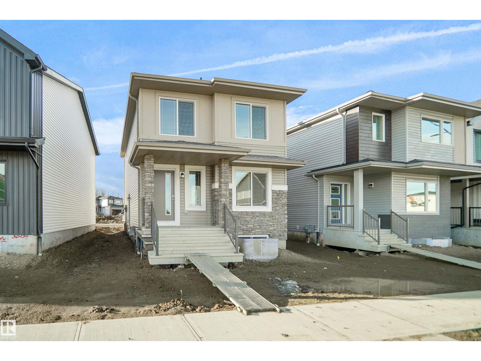 7339 181 AV NW