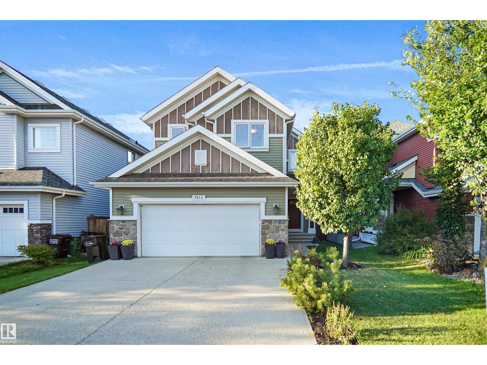 7812 18 AV SW
