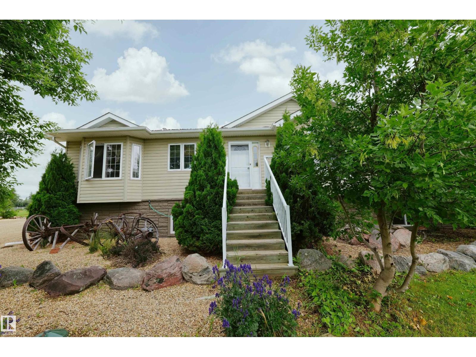 6006 Twp Rd 602 photo 3