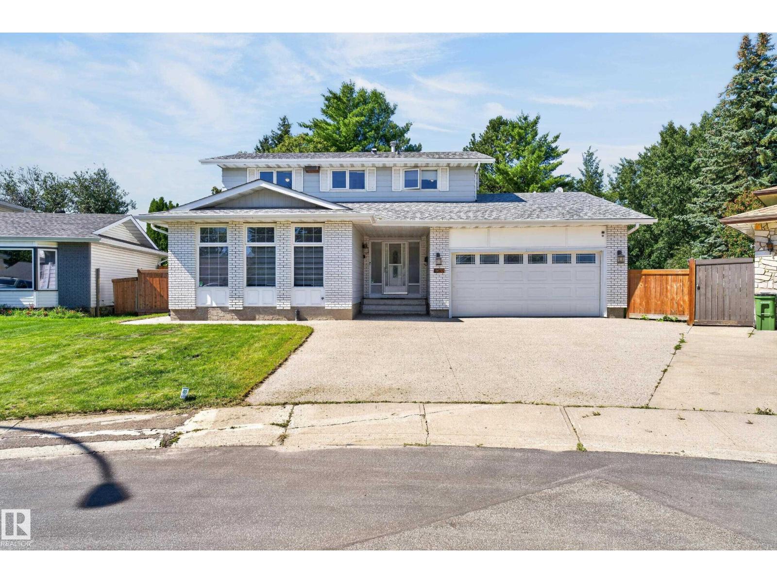 8632 184 ST NW