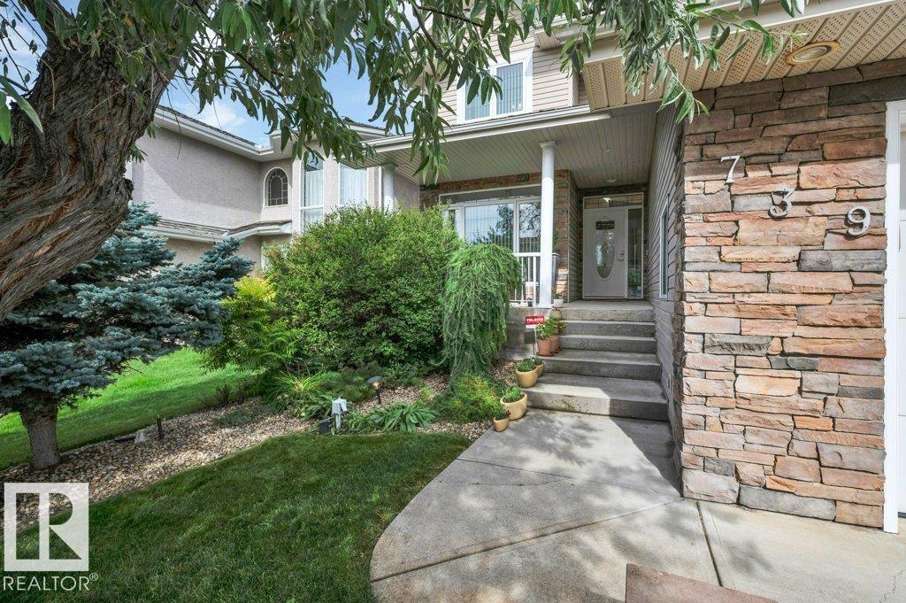 739 HALIBURTON CR NW photo 3