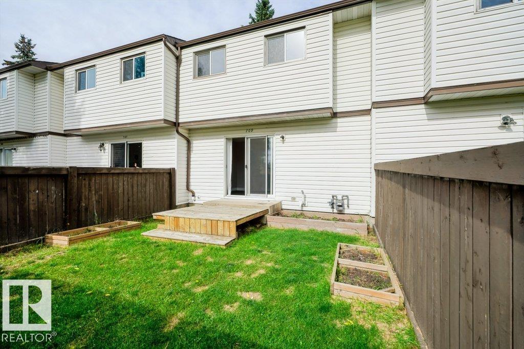 709 CLAREVIEW RD NW
