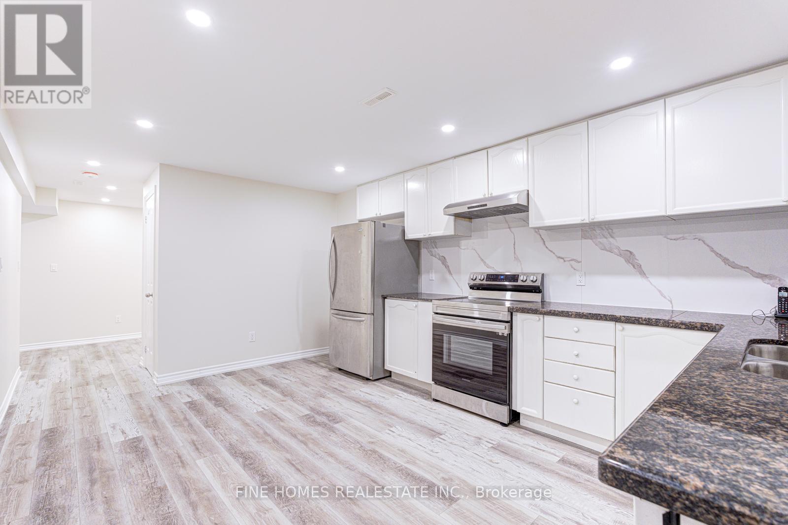 28 Rockwood Unit Lower
