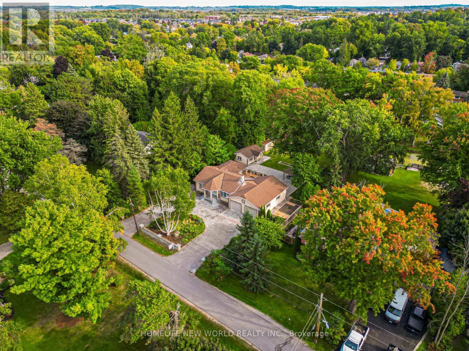 215 Willow