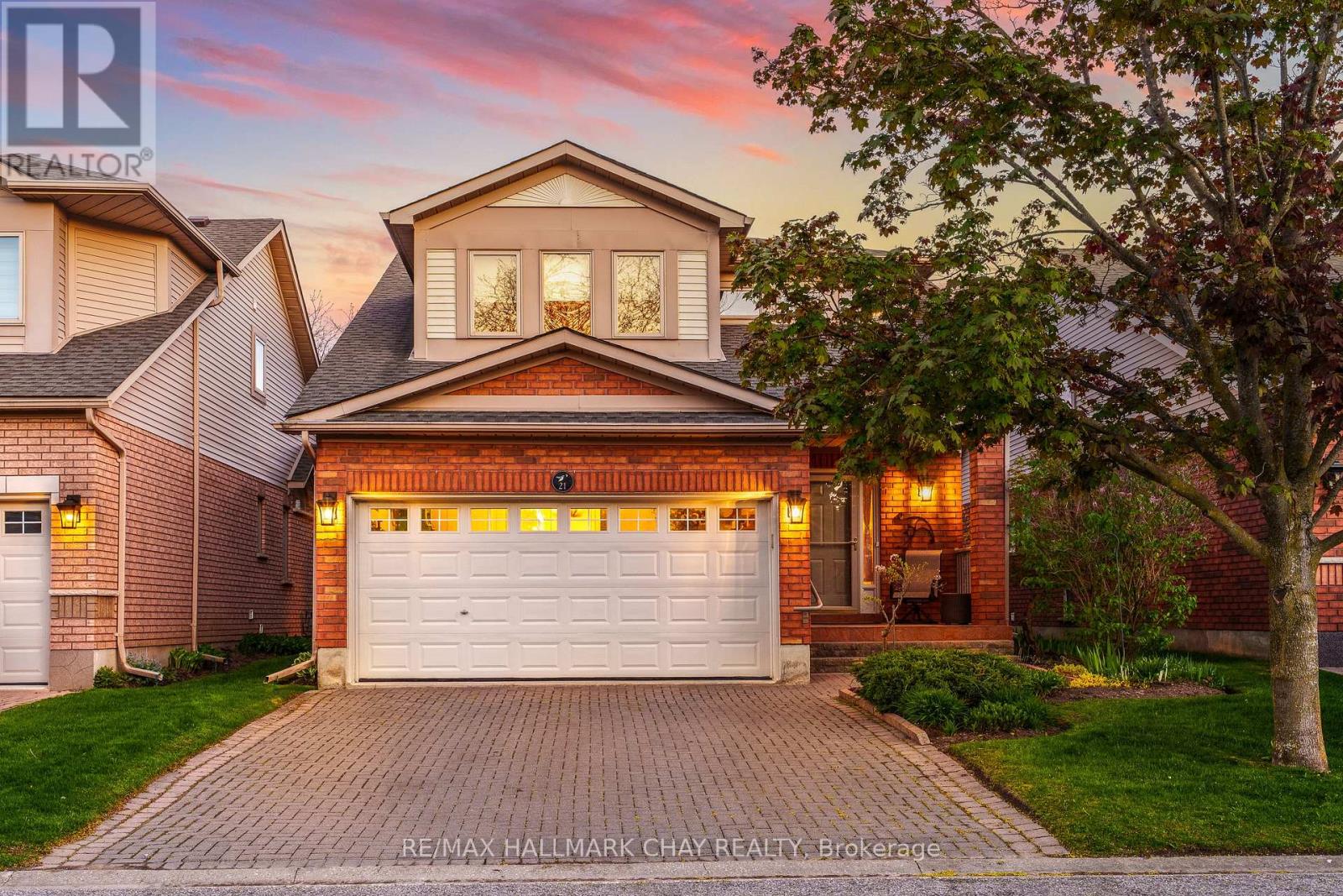 21 Briar Gate
