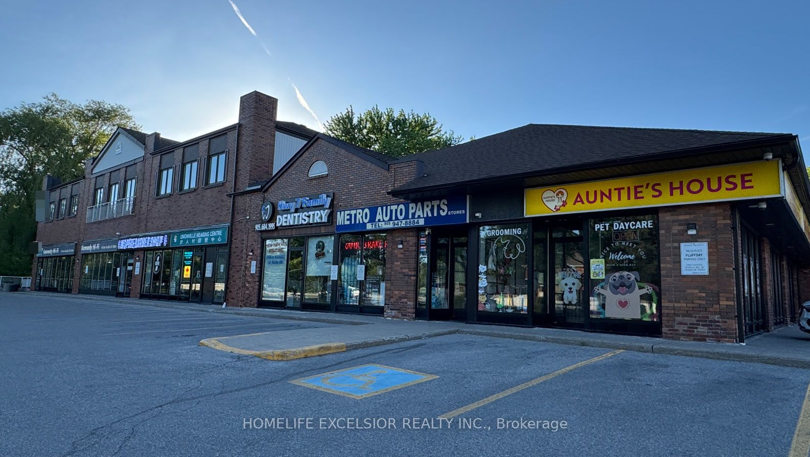 4560 Highway 7 Unit 810 photo 2