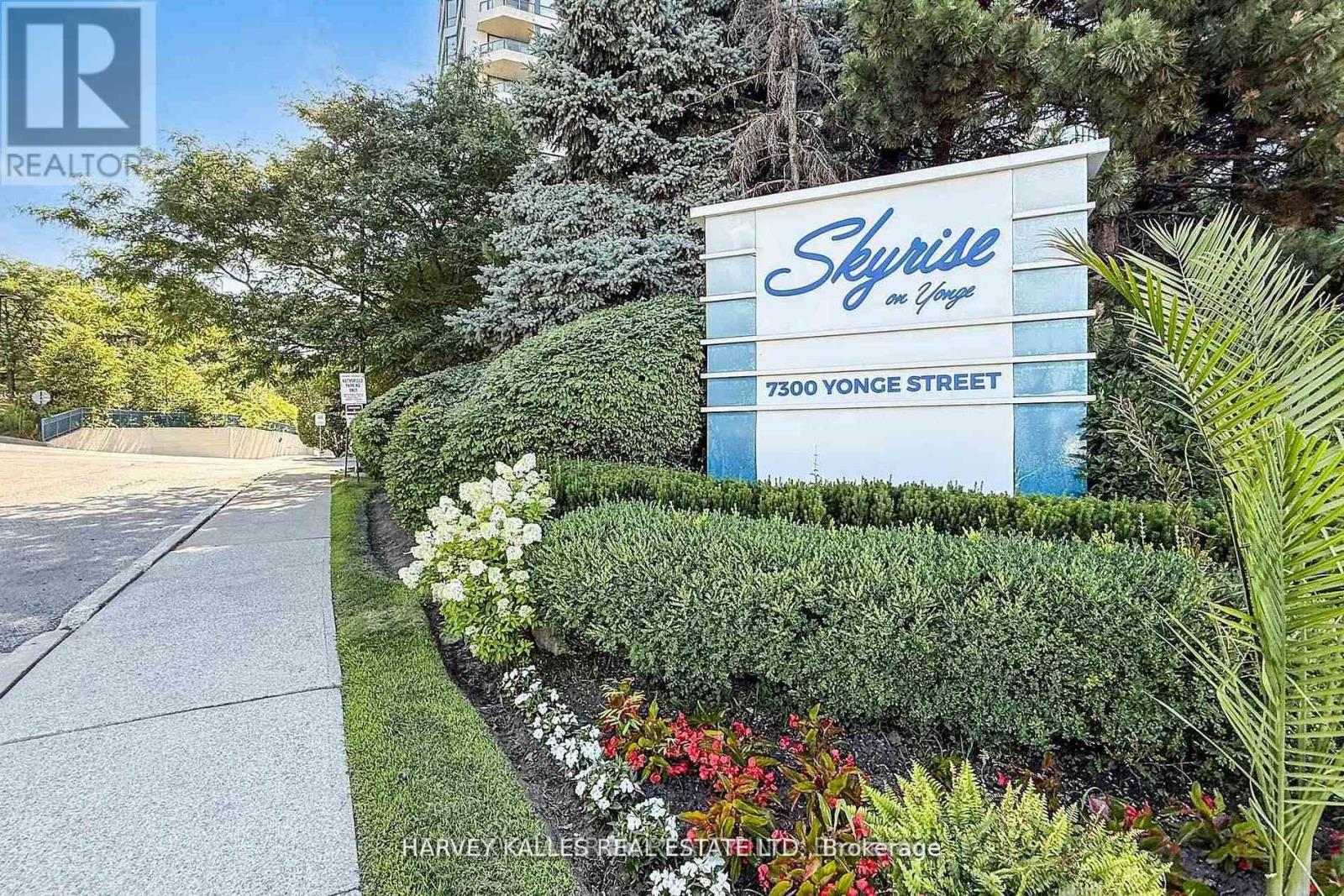7300 Yonge Unit 311