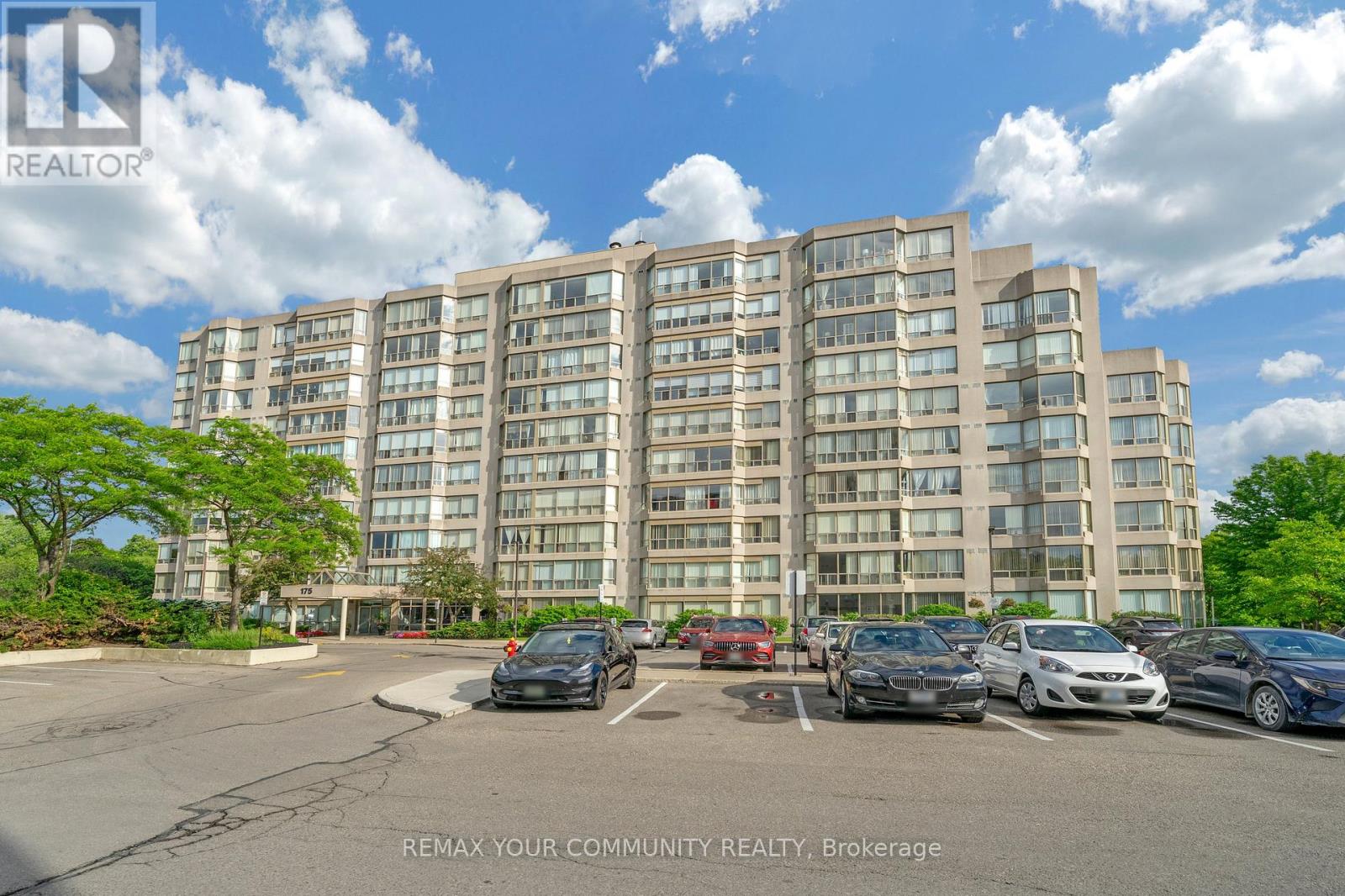 175 Cedar Unit 913