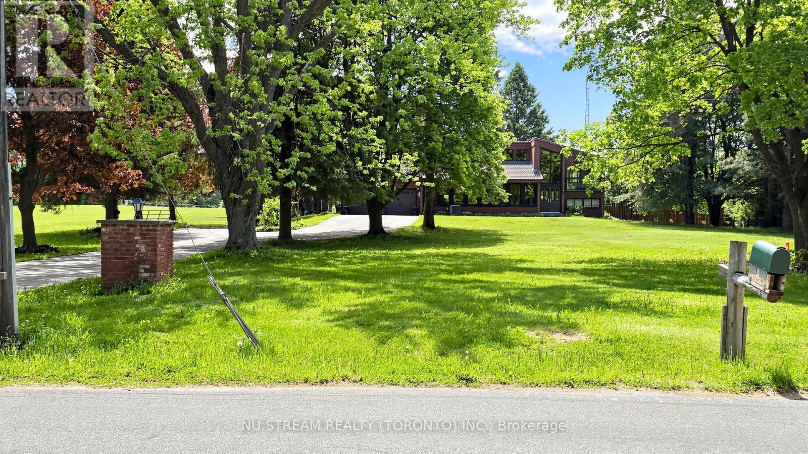 2881 Doane