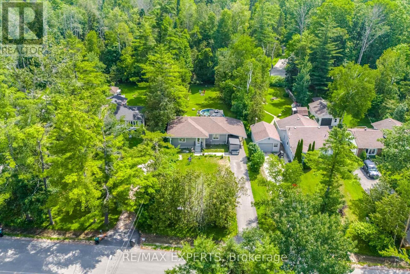 3211 Cove