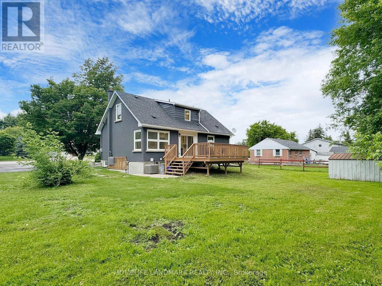 1661 Mount Albert Unit Unit 2
