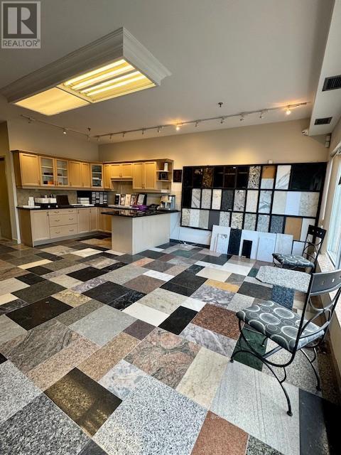 111 Regina Unit 22 - 23