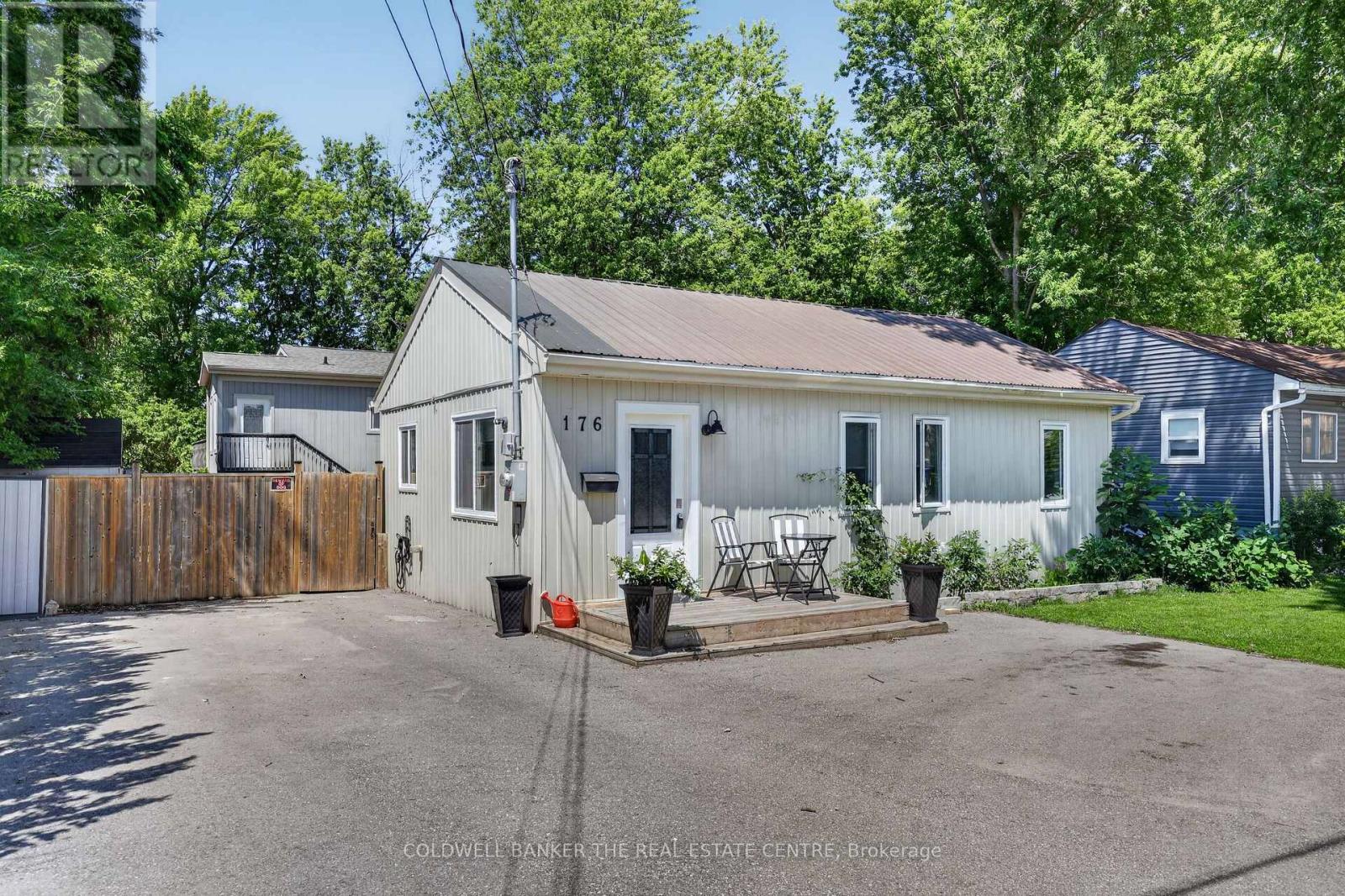 176 Pleasant