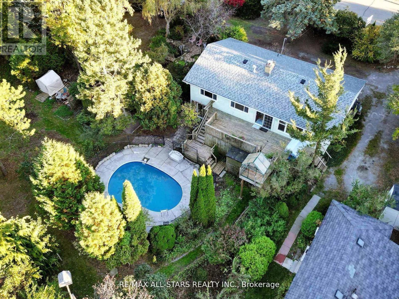 40 Riverglen