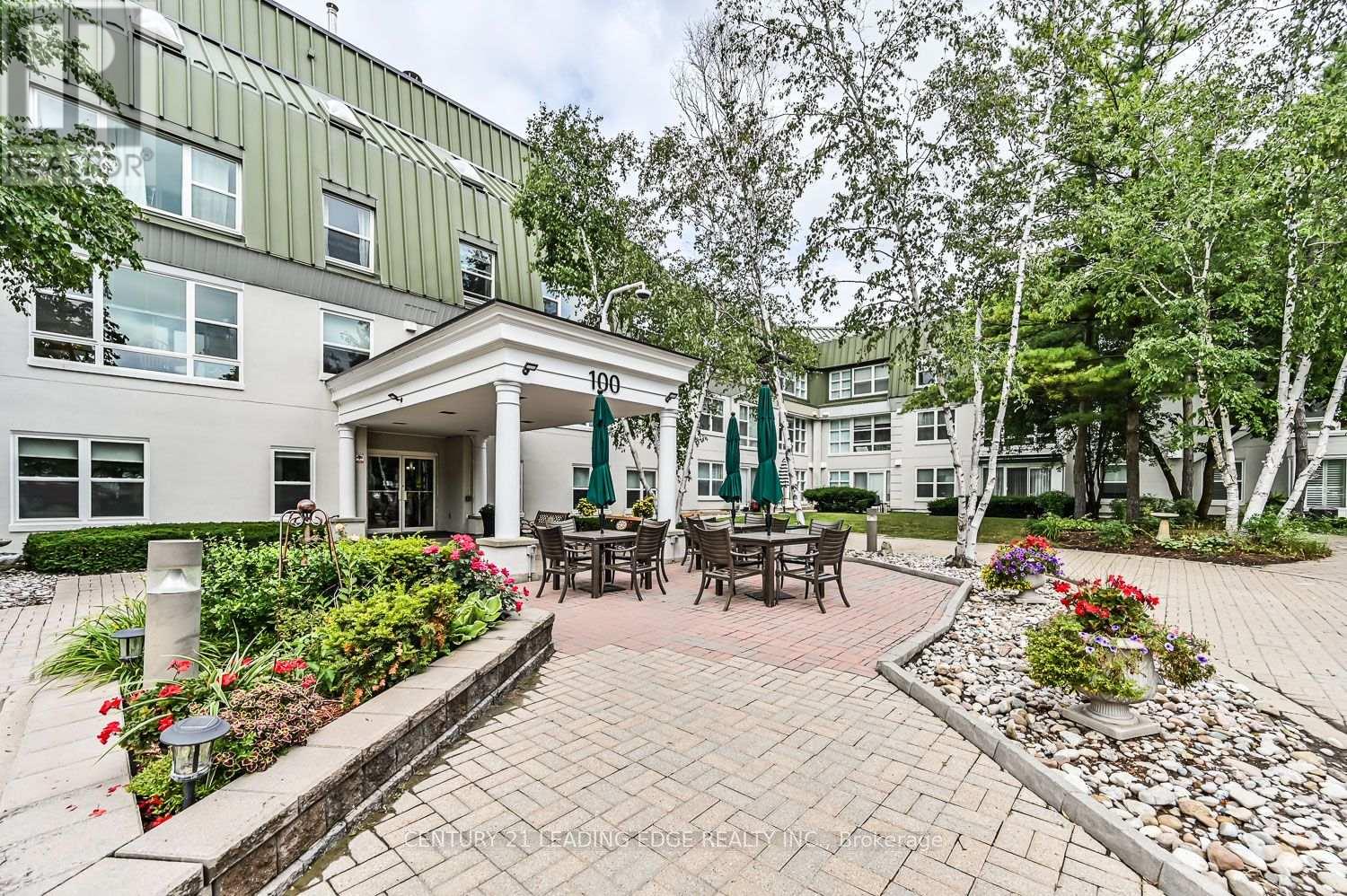 100 Anna Russell Unit 103