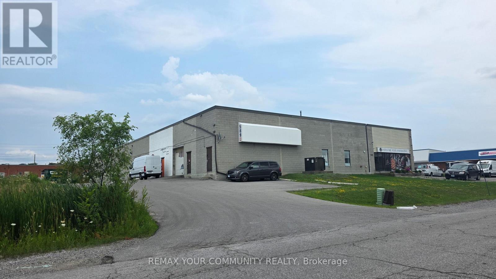 589 Steven Court 6, Newmarket, ON L3Y 6Z3, Newmarket
