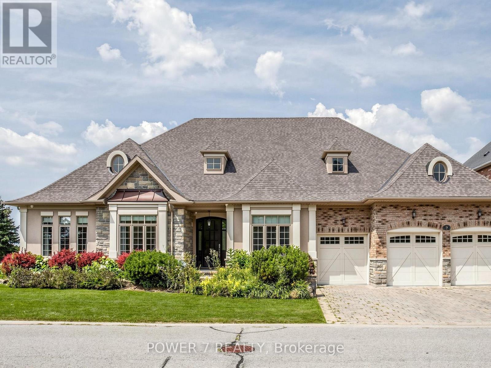 9 Emerald Heights