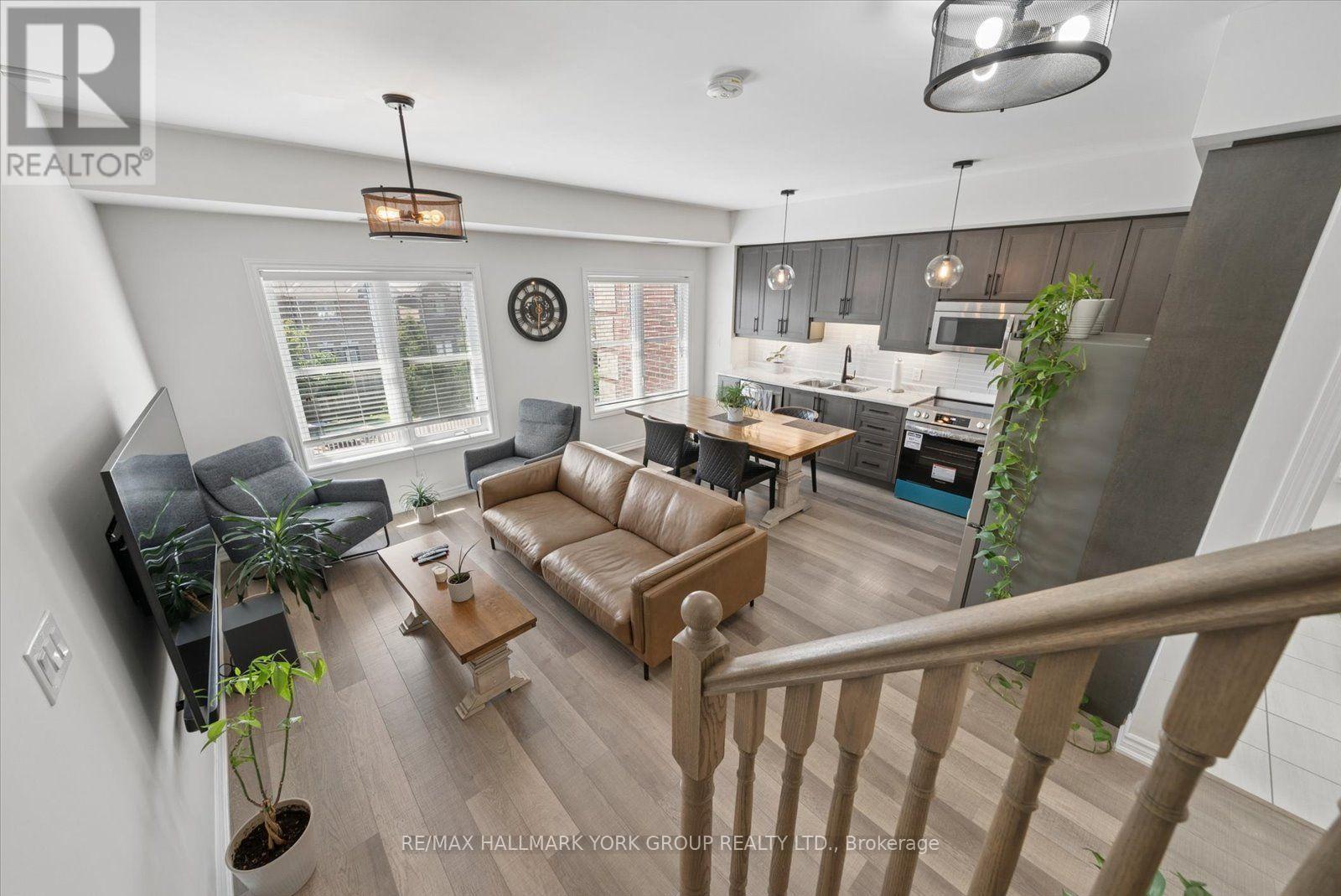 3905 Major Mackenzie Unit 203