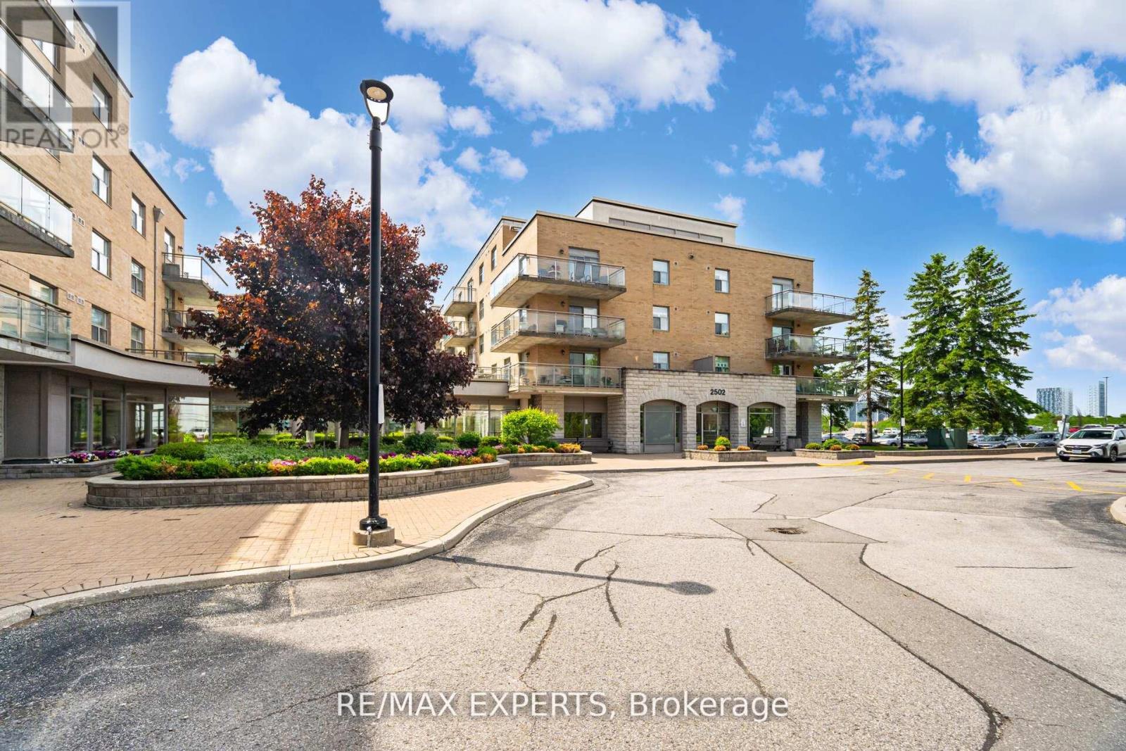 2502 Rutherford Unit 216