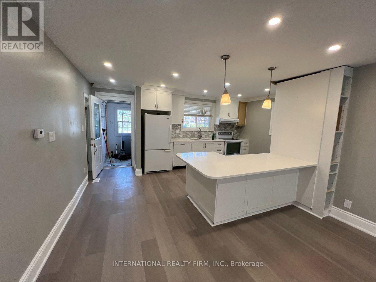 73 Murray Unit 101