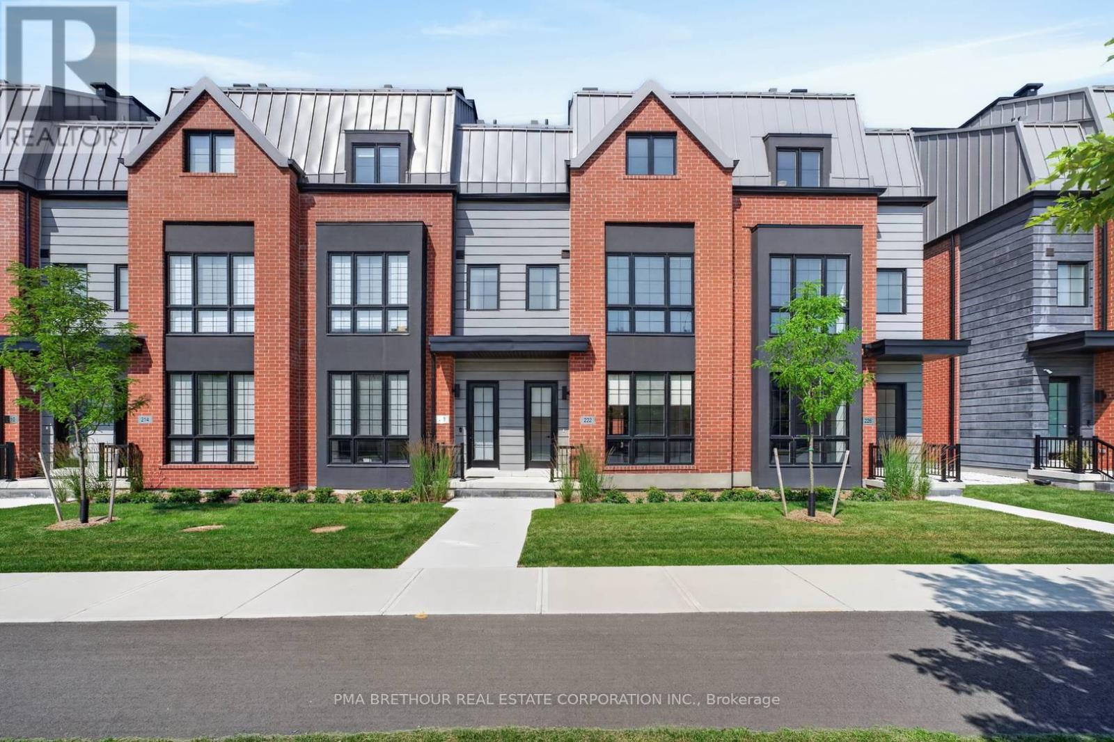 222 Atkinson Avenue, Vaughan, ON L4J 4R3, Vaughan