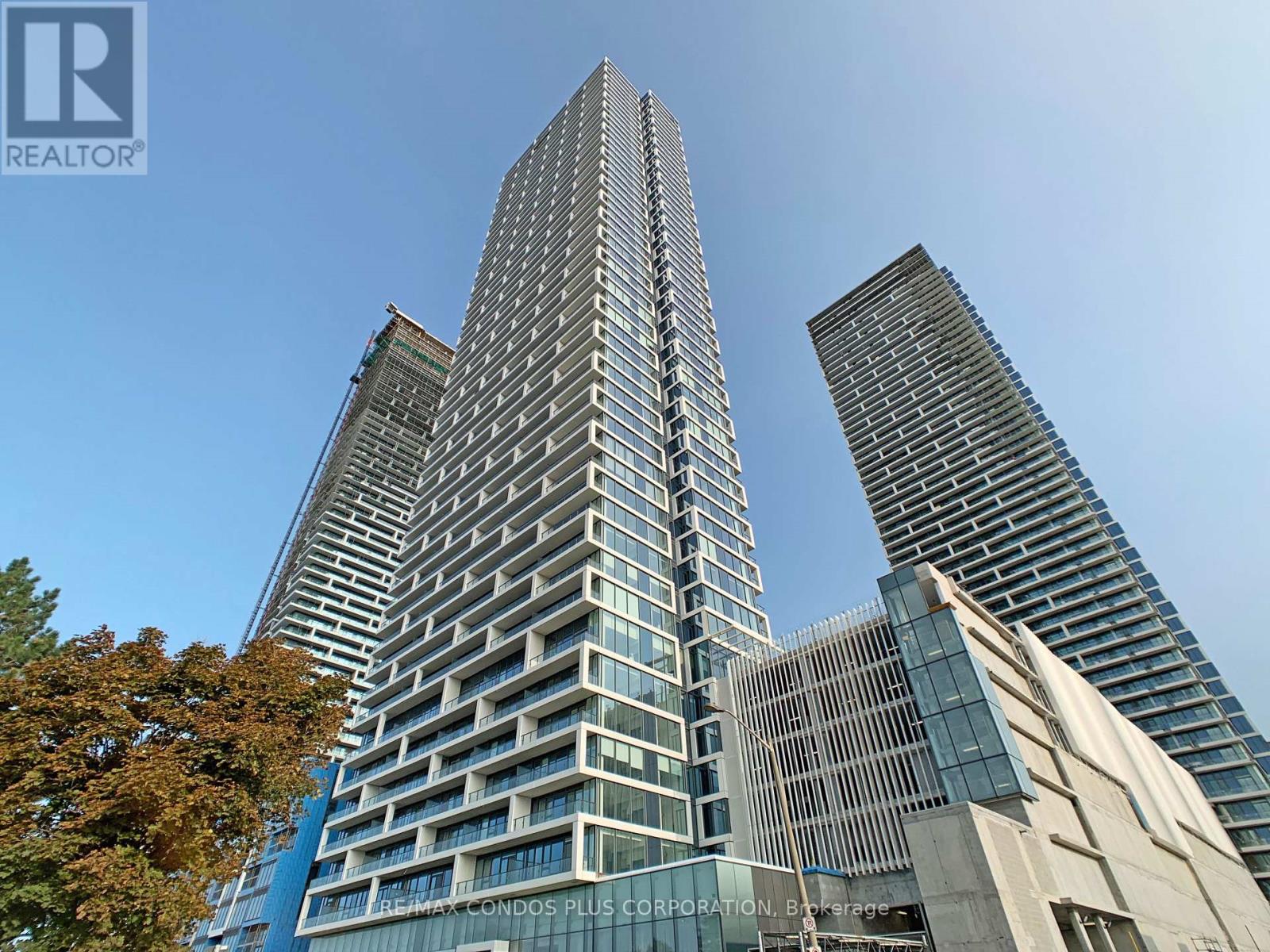 898 Portage Unit 5511