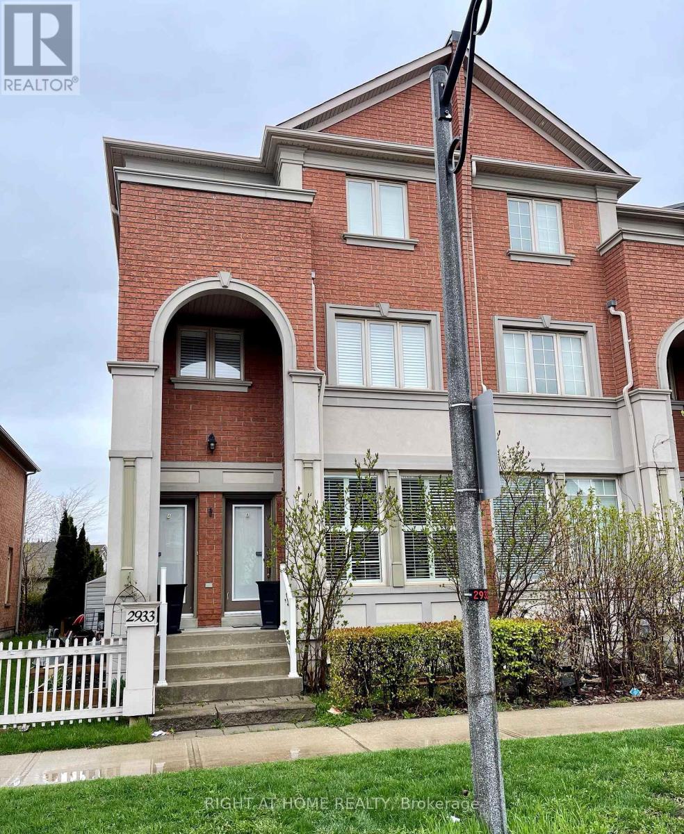 2933 Bur Oak Unit A