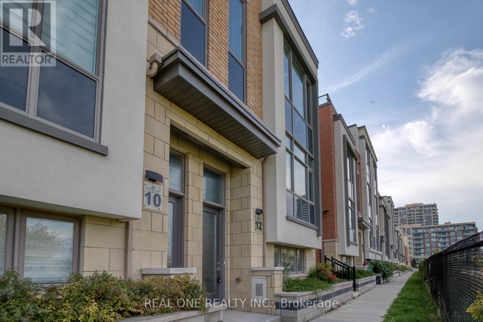 12 Teasel Way, Markham, ON L3R 9S3, Markham