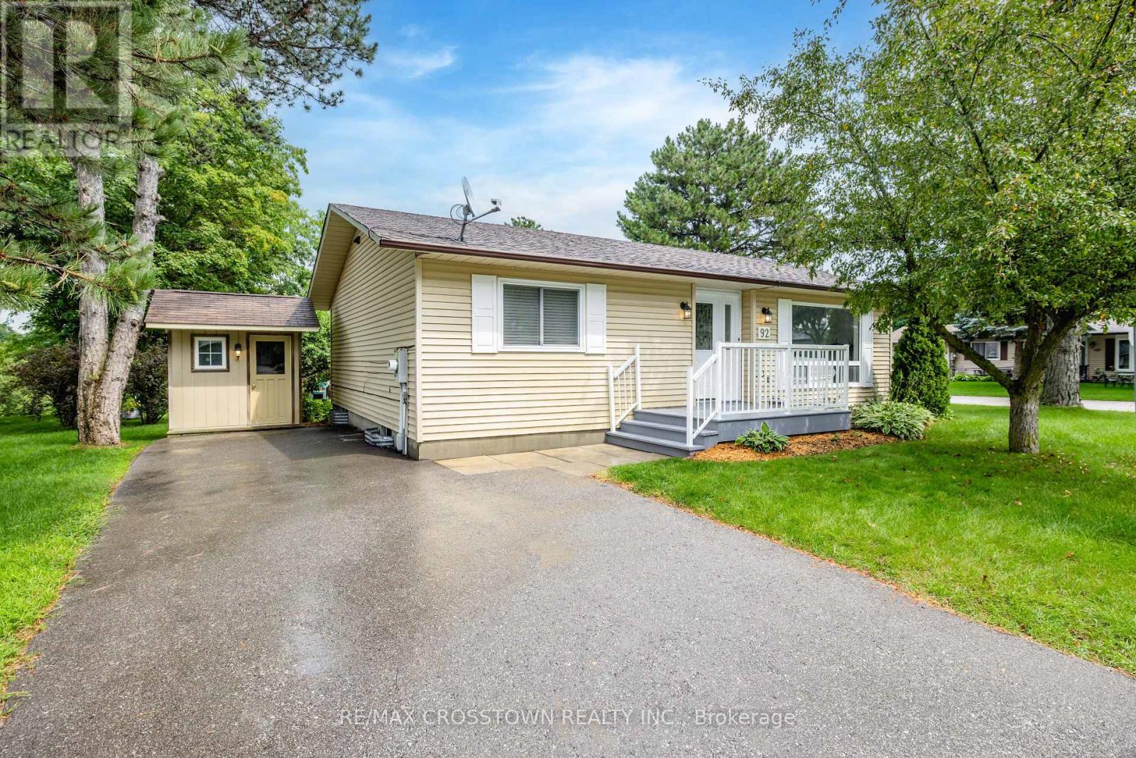 92 Tecumseth Pines