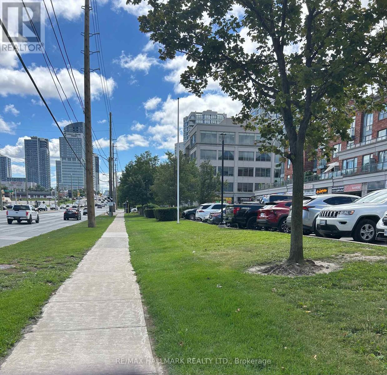 7378 Yonge Unit 27B photo 2
