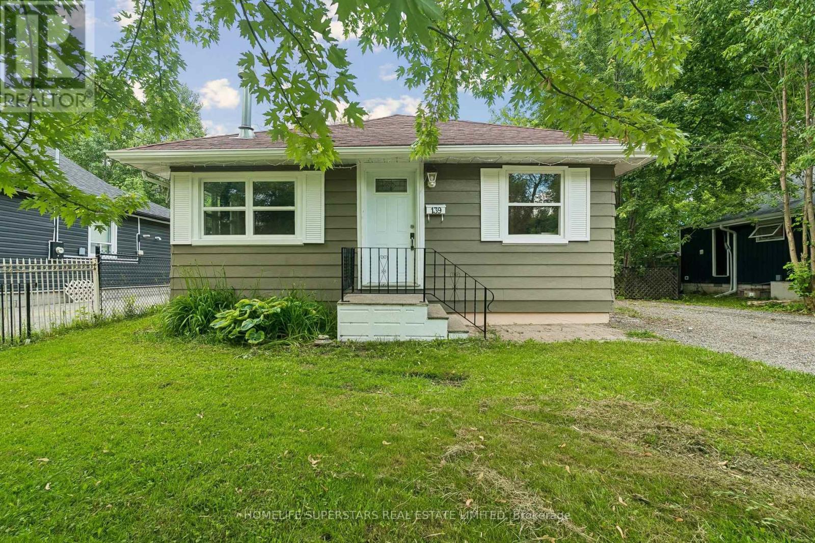 139 Cooks Bay