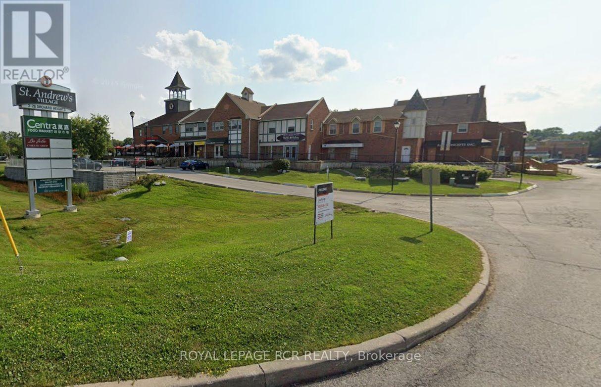 2 Orchard Heights Boulevard 19-21, Aurora, ON L4G 6T5, Aurora