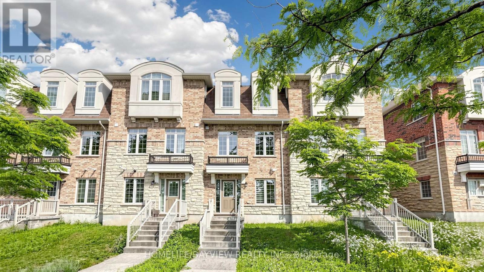 10981 Woodbine