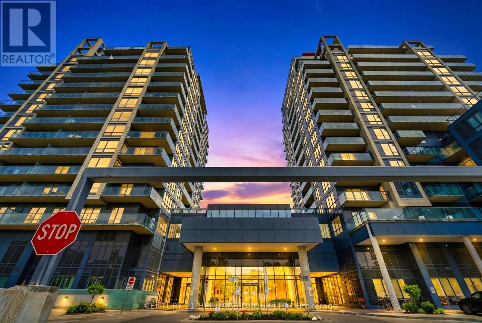 9090 Yonge Unit 1106B