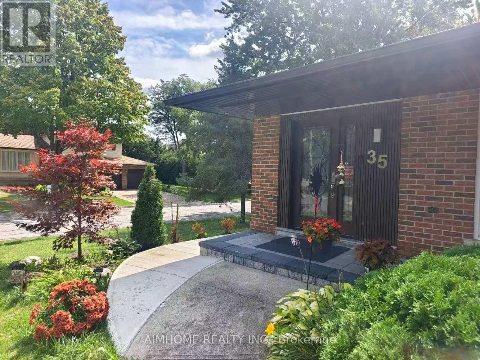 35 Royal Orchard BSMT Unit Unit Apartment