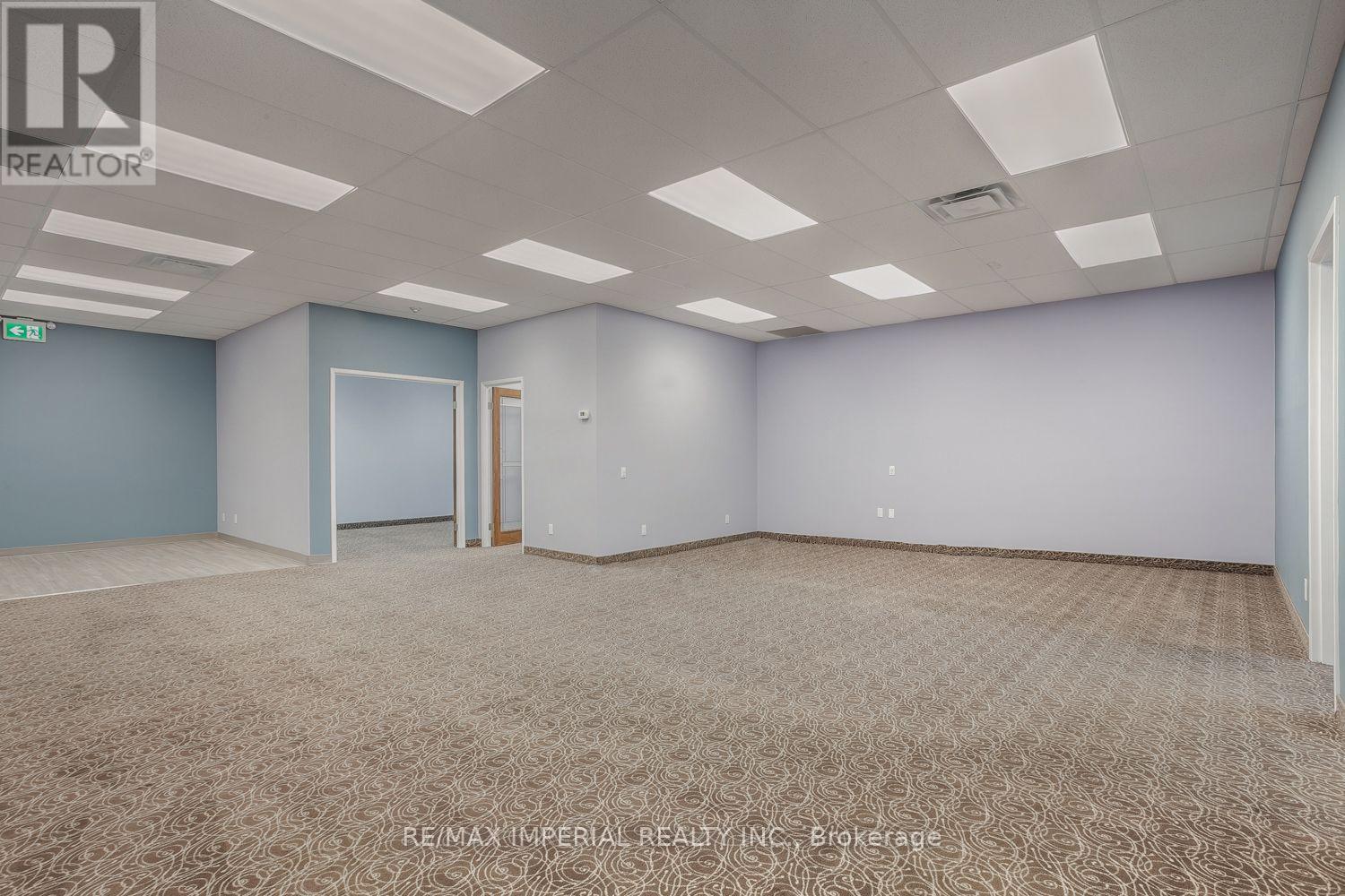 15 Wertheim Unit 412 photo 4