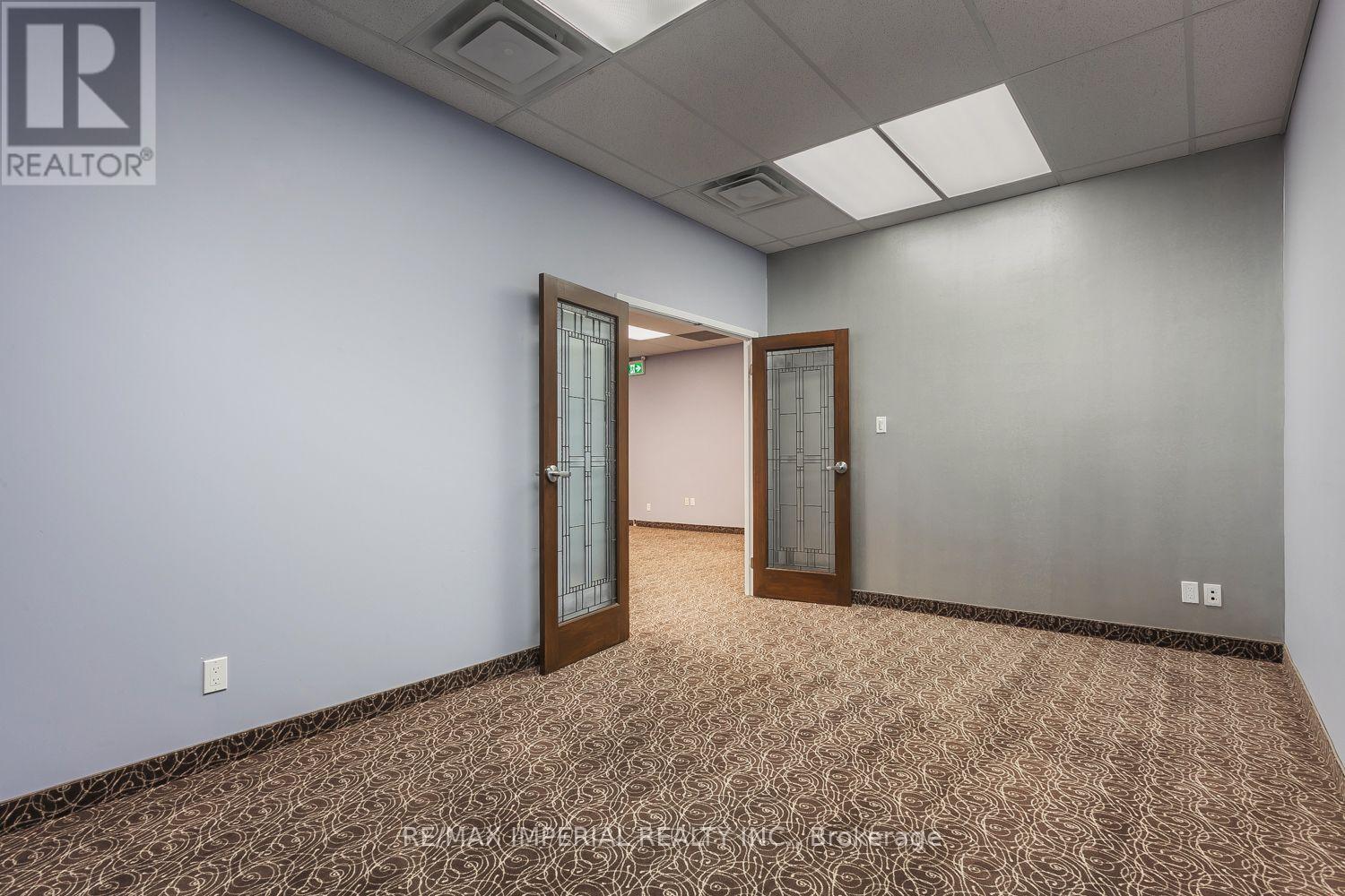 15 Wertheim Unit 412 photo 5