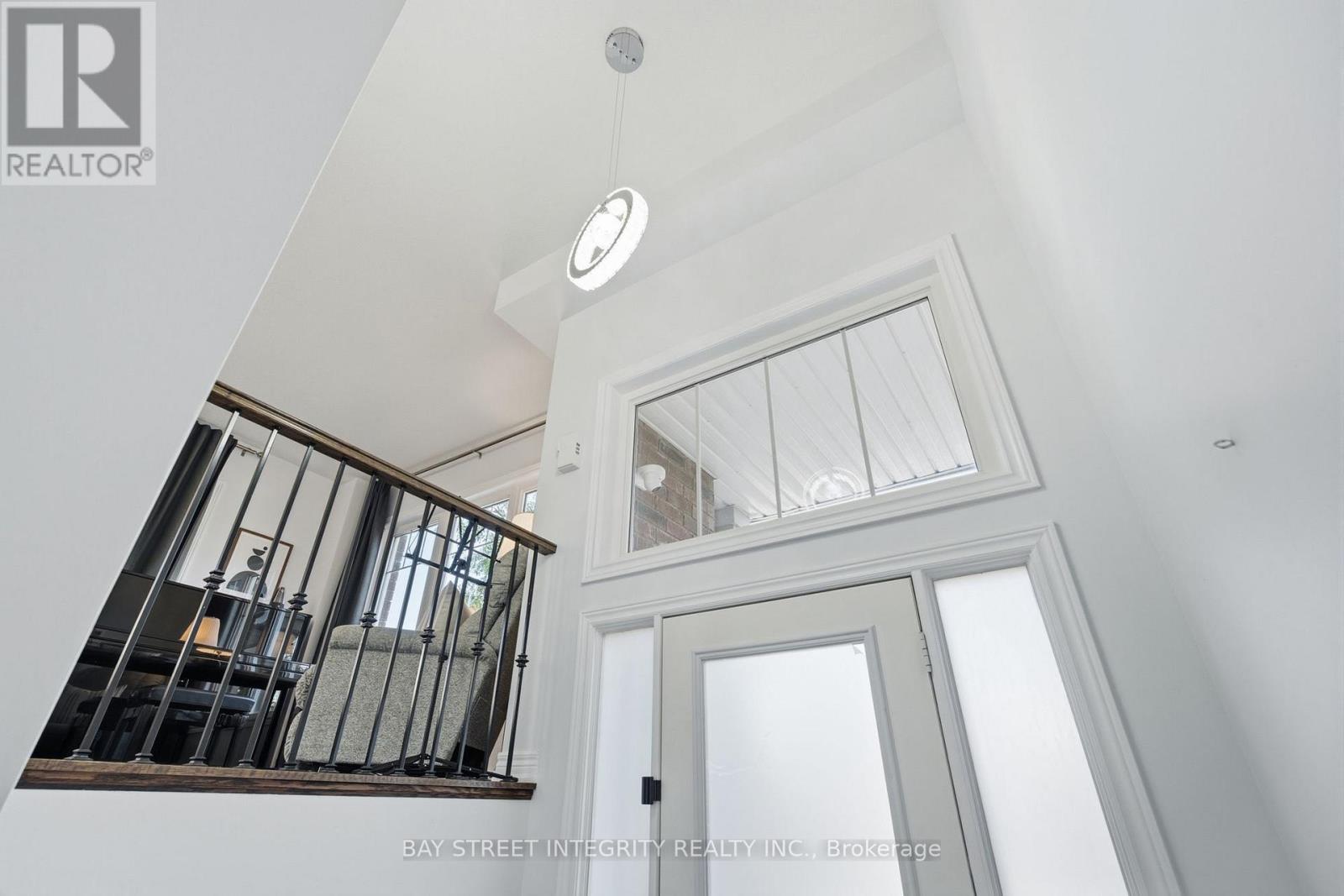 980 Millard photo 5