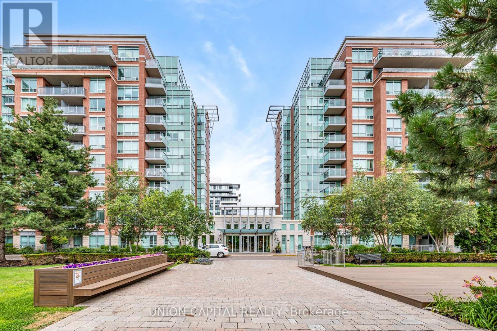48 Suncrest Unit 102