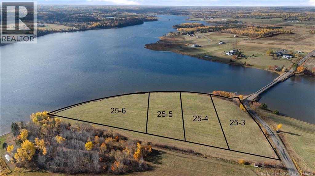 25-4 Chemin Bass River Point Road
