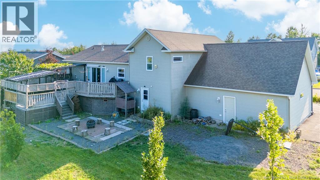69 Whisperwood Drive photo 4
