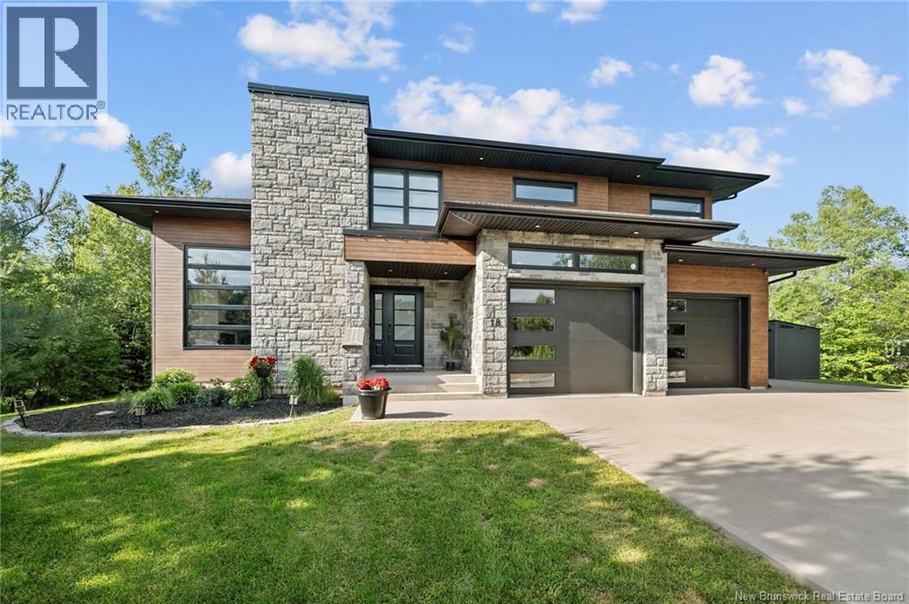 18 London Lane