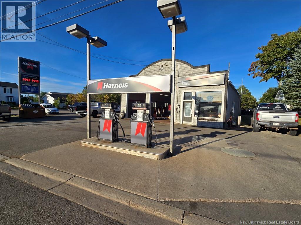 4521 Rue Principale